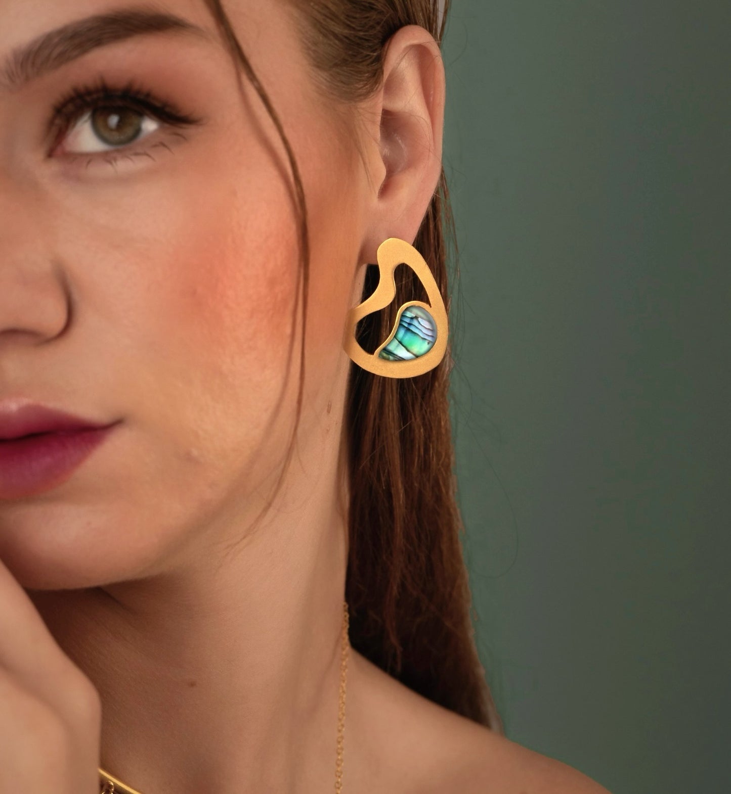 irregular short earrings