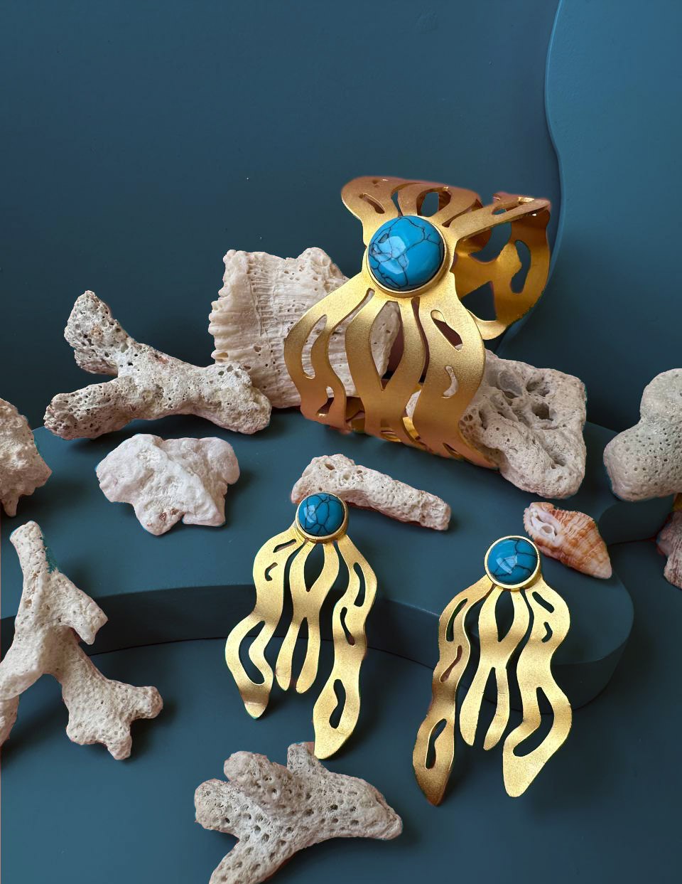 Reef Textured Handcuff