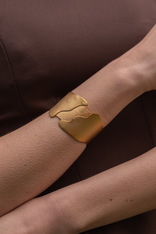The Dune Handcuff