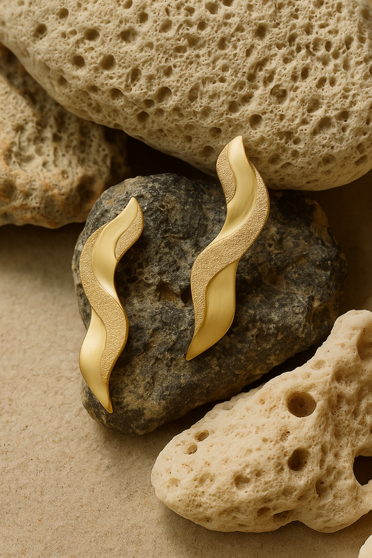 Dotted golden wave earrings