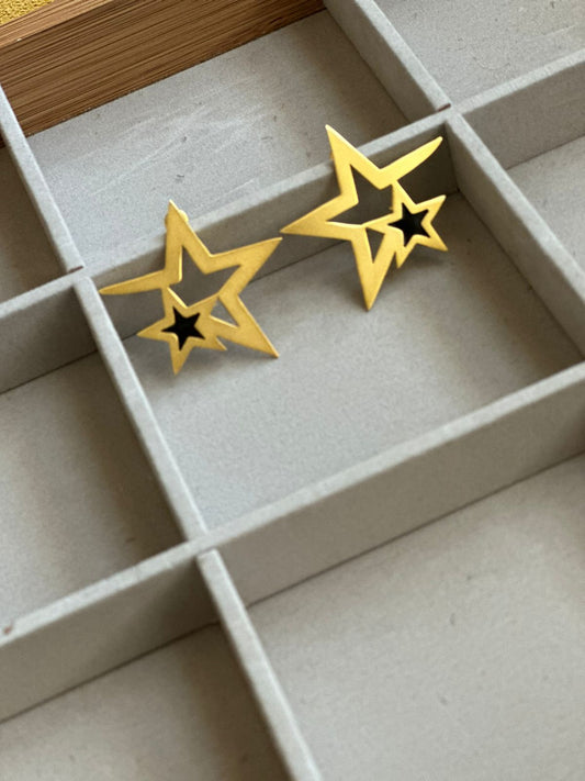 Super golden star earrings